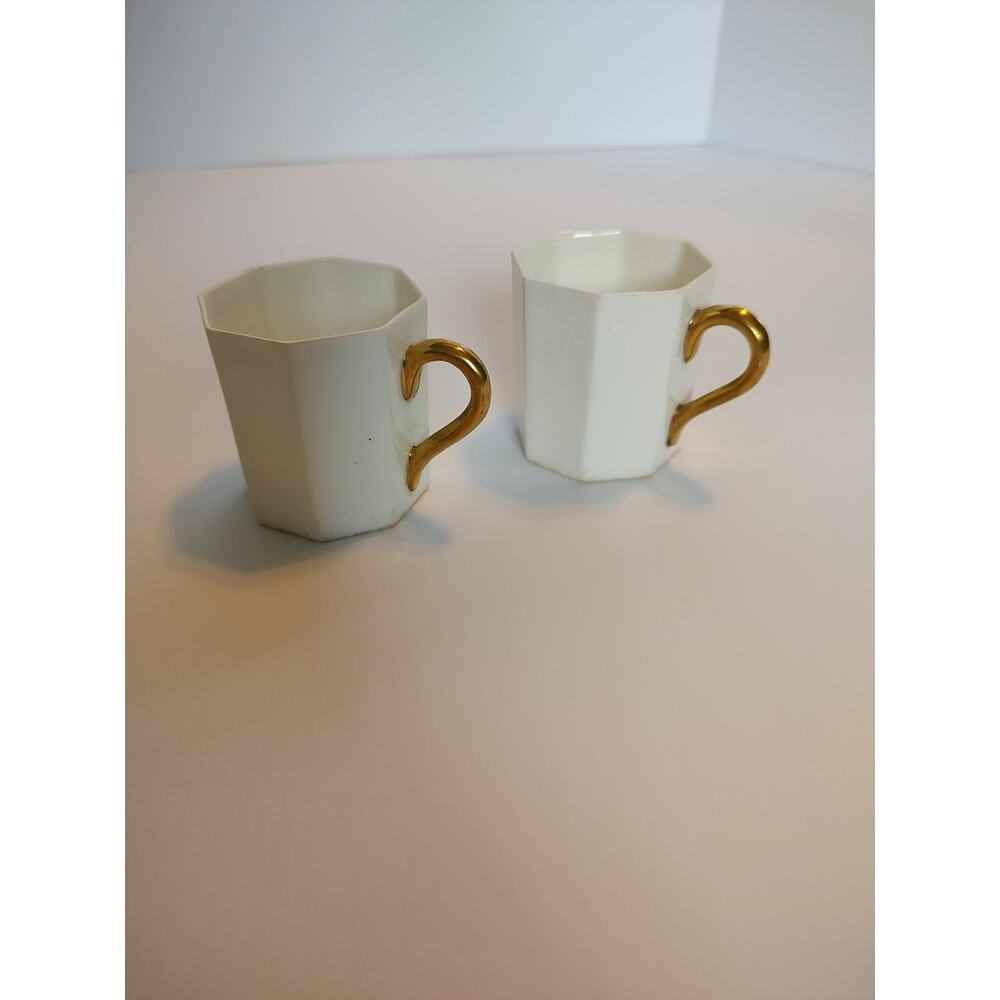 Vintage Pair of Wedgwood Classic White Espresso Cup Pattern Y967 Made in England